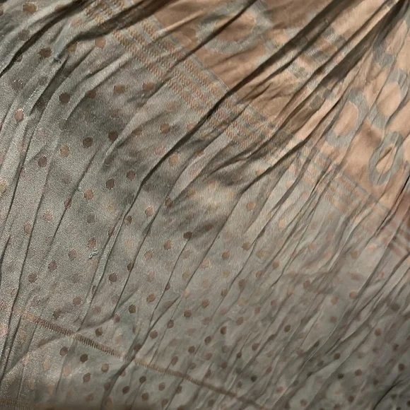 Light Scarf - Picture 3 of 4